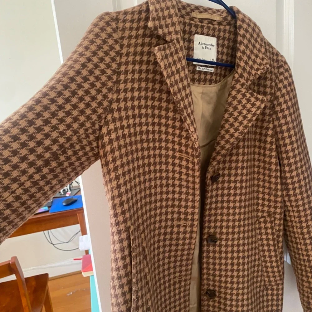 Abercrombie Houndstooth coat - Picture 3 of 3